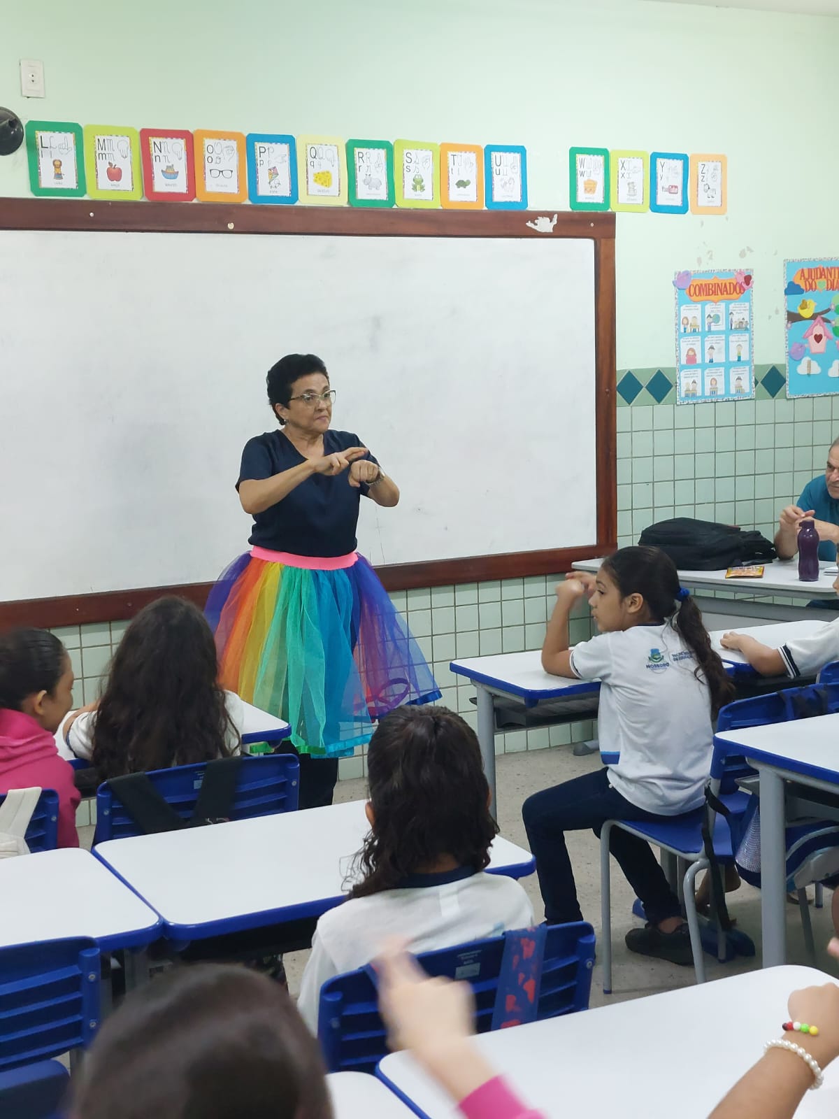 Aula Libras-contação história.jpeg